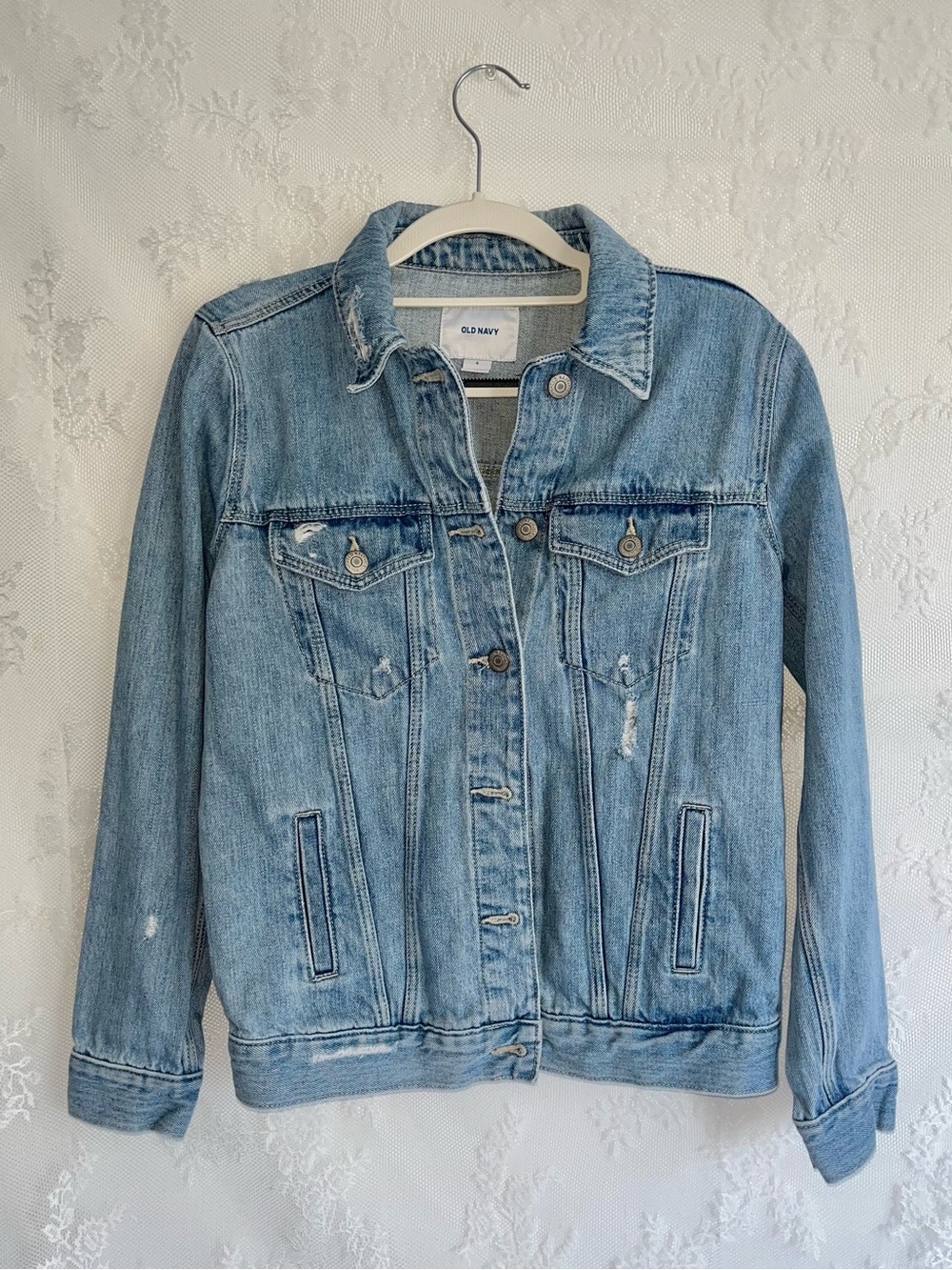Old Navy denim jacket in light blue (100% cotton)